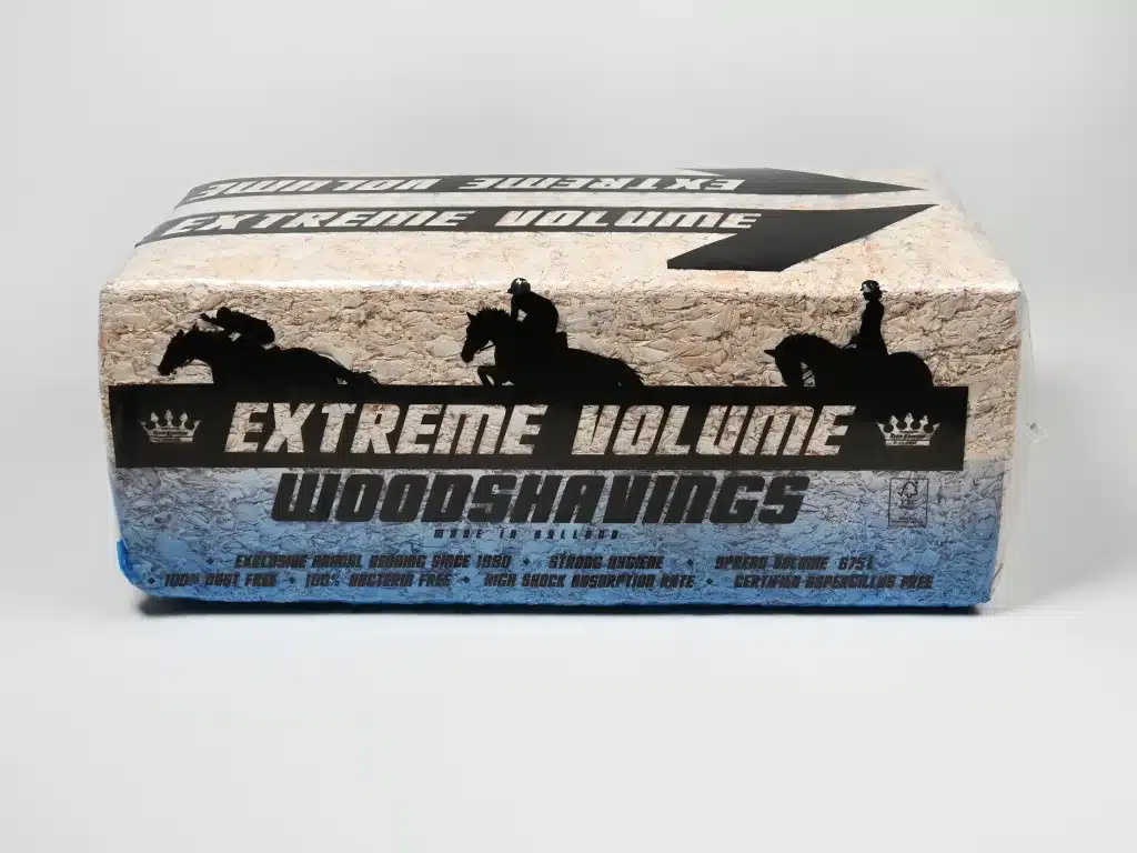 Extreme Volume Large Flake Wood Shavings